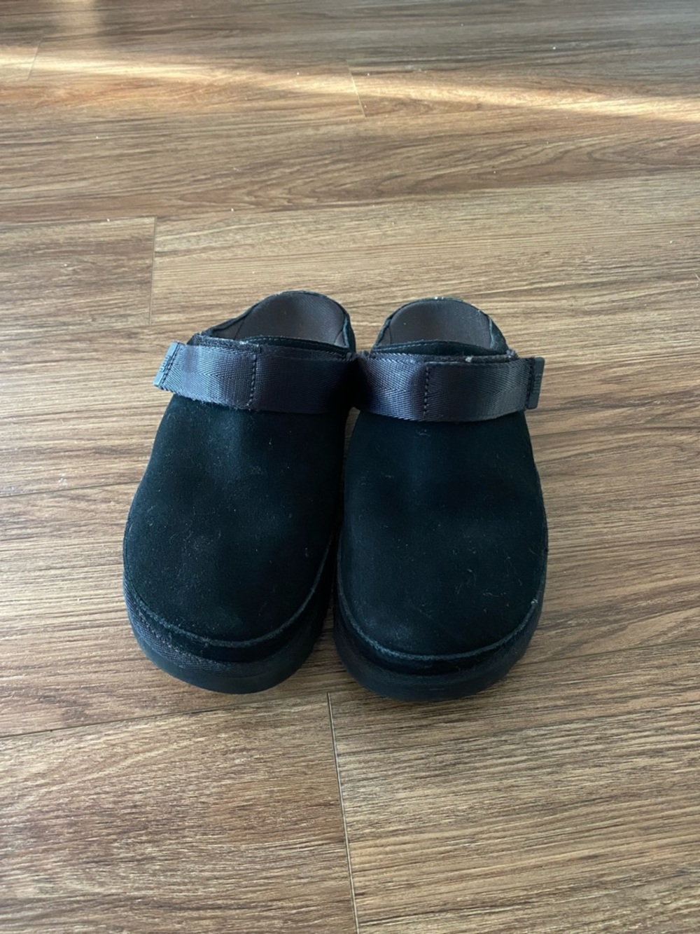 UGG Womens Goldenstar Clog - Black Suede, Size 9 - Picture 3 of 10